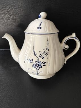 Villeroy And Boch Vieux Luxembourg Porcelain Teapot
